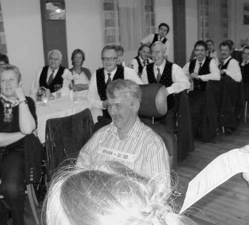 Der Höhepunkt des Sängerjahres, der traditionelle Chorliederabend, fand diesmal am Samstag, dem 31. Mai, im Veranstaltungssaal des MZH statt.