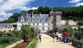 Schlösser und Gärten an der Loire Wo einst die Könige residierten REISELEITUNG Sigrid Fromm Rund 200 Jahre lang regierten die französischen Könige nicht von Paris aus, sondern bevorzugten aus
