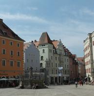 6 SEHENSWÜRDIGKEITEN Regensburg besitzt zahlreiche