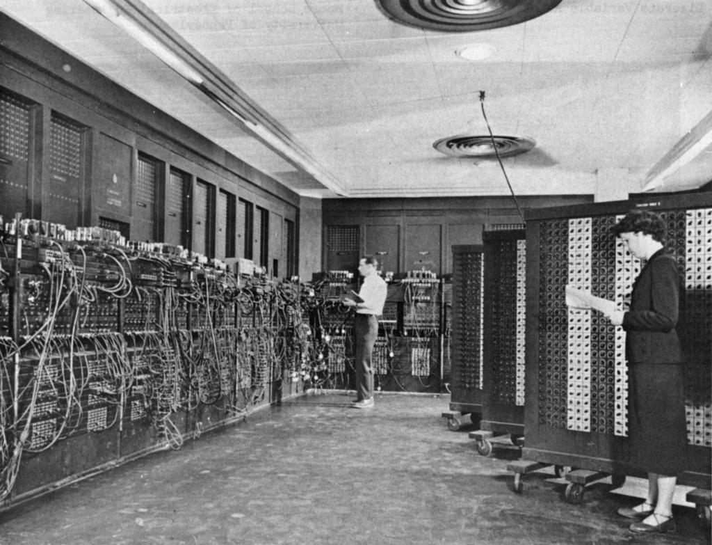 Geschichte der Informatik bis 1950 Abbildung: ENIAC - Electronic Numerical