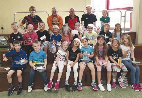 Badminton Schnuppertraining in der Süderbergschule Die Badmintonabteilung des TuS Hilter hatte wieder alle Schüler der Süderbergschule zu einem Schnuppertraining eingeladen. Am 30. und 31.