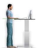 Ist der Tisch in der Höhe nicht verstellbar, stellen Sie die Stuhlhöhe so ein, dass die «Ellbogenregel» erfüllt ist.