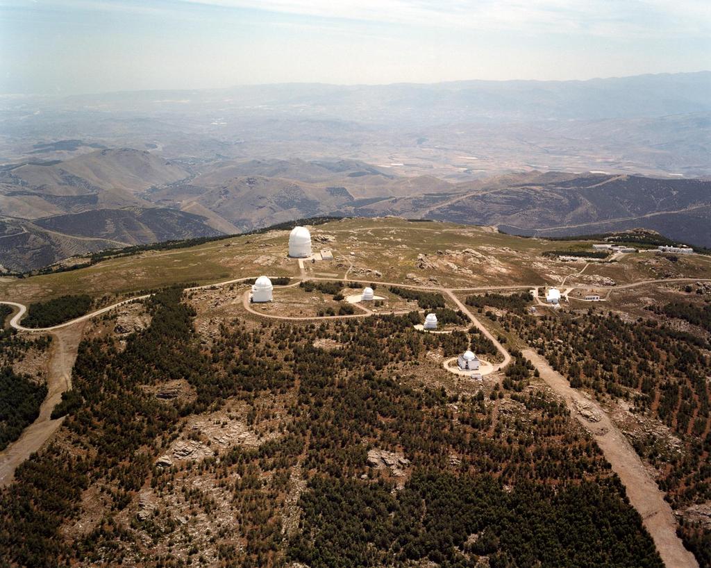Am 28. September 1979 wurde das Deutsch-Spanische Astronomische Zentrum bzw. das Centro Astronomico Hispano-Aleman in Andalusien (kurz CAHA oder Calar-Alto- Observatorium) durch König Juan Carlos I.
