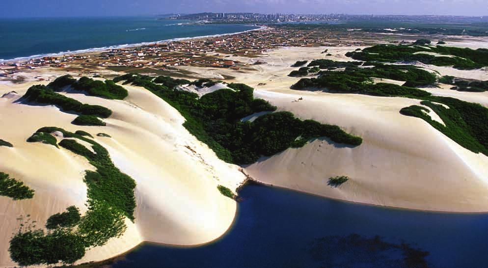 Noronha liegt inmitten des Atlantischen Ozeans, 540 km von Recife entfernt. Seine Inseln sind eine außerordentliche Schatzkammer der Natur!