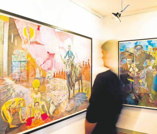 Bei der Preview-Ausstellung der Künstlerin ANTOINETTE in der Galerie Brüderstraße hat Oberbürgermeister Siegfried Deinege bekannt gegeben, dass eine Auswahl der bis zu 4 mal 6 Meter großen