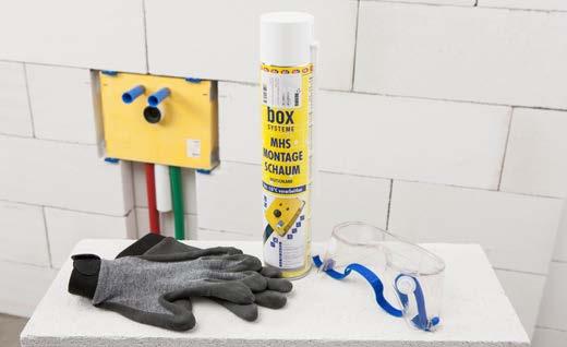 1. Für das usschäumen der Sanitärboxen in der ussparung ausschließlich einen geeigneten Montageschaum verwenden.