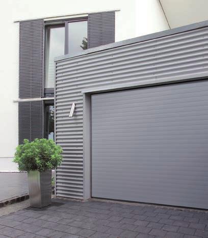 Die elegant wirkenden Aluminium-Profile prägen die moderne Optik der Steinau Garagen-Rolltore RT 75. Farben und Dekore lassen sich ideal den Architektur- Elementen Ihres Hauses anpassen.