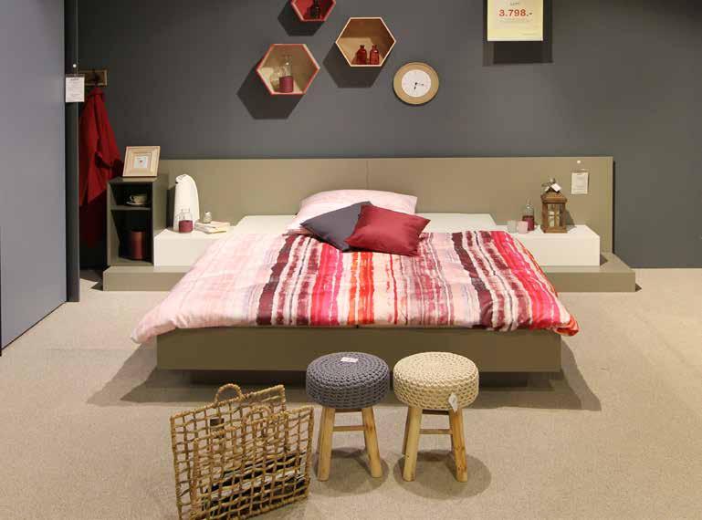 -26% Möbel : Bett mit Nachttisch und 2 Lowboards L/T 320 x 206,3 cm Farbe : Torf Modell :