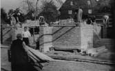 Oktober 1965 entstand in Reinholdshain im Rahmen des Nationalen Aufbauwerkes eine neue Friedhofshalle. Jetzt war sie zur Benutzung übergeben worden. und dem Abgang von der Oberschule.