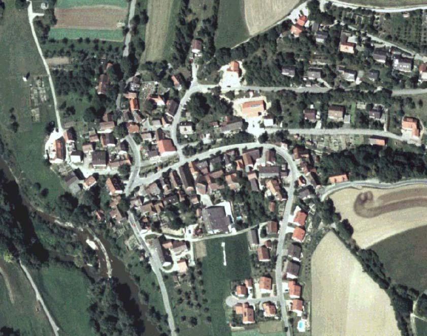 Braunsbach-Steinkirchen Historische Ortsanalyse 4 Historische Bauten und Räume Der historische Ortsgrundriss von Steinkirchen hat sich bis heute nicht wesentlich verändert.
