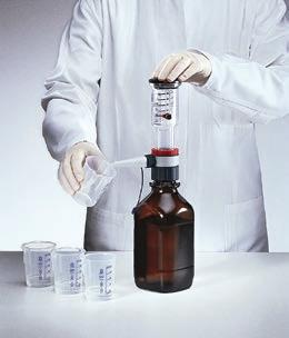 Liquid Handling Geräte Dosieren Dosieren mit Flaschenaufsatz-Dispensern Was versteht man unter 'Dosieren'? Unter dem Begriff 'Dosieren' versteht man das Abmessen definierter Mengen.