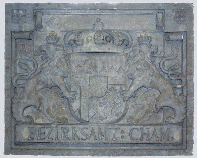 Türschild mit Wappen des Landkreises Cham am Landratsamt,