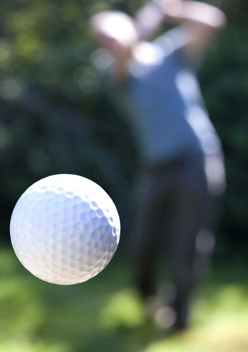 Premium-Aufbaukurs 5 TAGE MIT UNSEREM SENIOR-PRO Der Premium Aufbaukurs ist ein Intensiv-Programm für Golfspieler mit Platzreife.