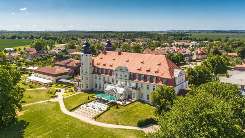 Sommergolfcamp Der Golf & Country Club Fleesensee bietet im Sommer gemeinsam mit Schloss Torgelow, einer der führenden Internatsschulen Deutschlands, ein Intensiv-Sommergolfcamp für Kinder und