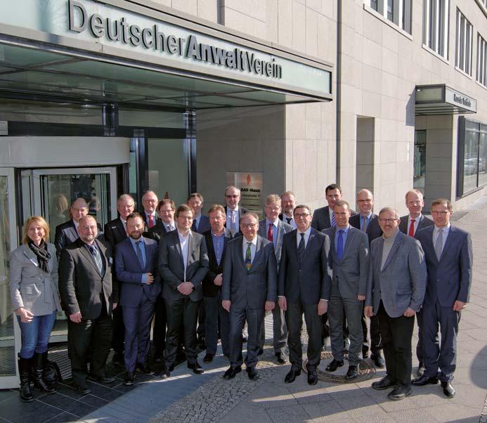 MN Aus der Arbeit des DAV Deutsche Anwaltakademie Vergaberecht: 1. Fachanwaltslehrgang ab Herbst in Köln Auf der 8. Sitzung der 5.