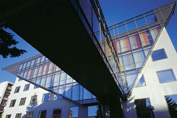 Das Bürogebäude der Chirana-Dental GmbH Piešťany, wurde als bedeutendes Werk moderner europäischer Architektur ausgezeichnet.