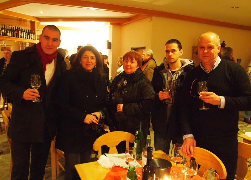 00: Odchod do Bratislavy Slovensko-rakúska obchodná komora spolu s členom komory TOMAX GastroTech s.r.o. si Vás dovolili aj tento rok pozvať na Vianočnú ochutnávku vín, ktorá sa uskutočnila dňa 13.
