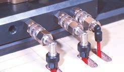 Schnellverschluss-Kupplungen aus Metall Technik und Durchfluss von Schnellverschluss-Kupplungen aus Metall Messungen gemäß ISO 638 bei einem Druck von 6 bar, Druckabfall < 0,7 bar (Durchfluss ) 2400