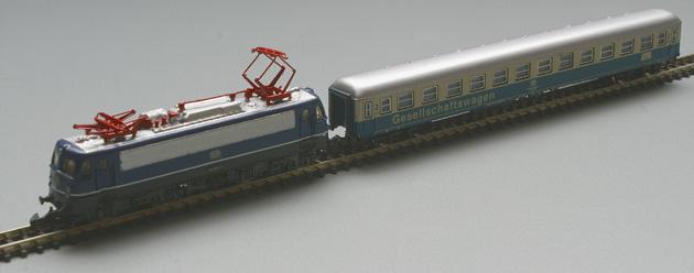 Des Weiteren gab es eine Erweiterung zum Orient-Express (8778) und mit dem Württemberger Rm (8658), späterer R 10, den ersten Rungenwagen für die Spur Z.
