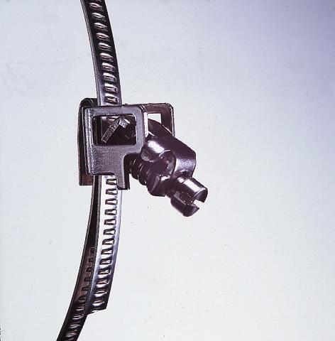Dichtmanschette Montagehinweis An der Trennfuge Makierung für Schee oder Spannband durchstoßen, durchziehen und um den Dektite Retrofit legen und schließen.