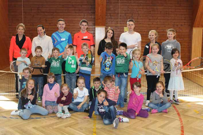 TC Bopfingen bringt Tennis an die Grundschule am Ipf Im Mai 2016 erlebten die Bopfinger Grundschüler der 1.& 2. Klasse eine abwechslungsreiche und interessante Sportstunde in der Jahnturnhalle.