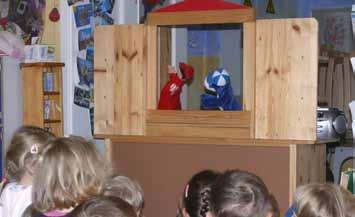 DLRG im Kindergarten Mit der Robbe Nobbie für mehr Sicherheit 5 Seit einigen Jahren gibt es die Aktion»DLRG im Kindergarten«.