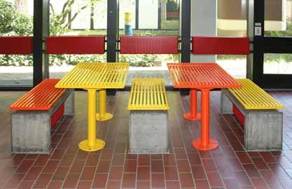 Tische und Sitzauflagen mit flach eingesetzten Stahlrohren Ausführung Tische: flach