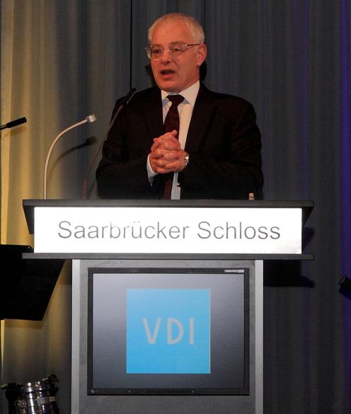 Zitat von Jürgen Barke: In 160 Jahren VDI hat sich die Überzeugung gebildet: Dem Ingenieur ist nichts zu schwer.