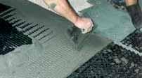Rollcoll Universal-Dispersionsklebstoff für Textilbeläge und PVC- und CV-Beläge, rollfähig und im Spritzverfahren anwendbar.