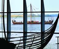 ist spezialisiert auf prähistorische und mittelalterliche Schiffe, Seefahrt