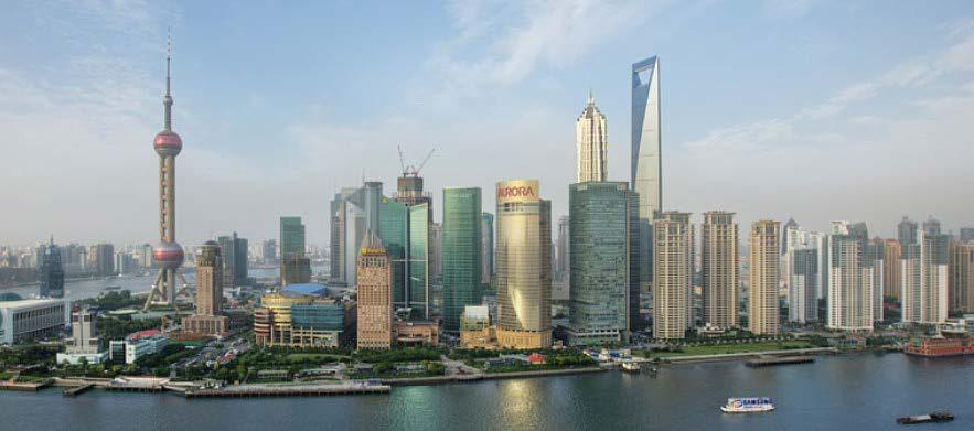 Ein mehrtägiger Aufenthalt in Shanghai zeigte mir das moderne China. Die Skyline und die vielen hohen und modernen Gebäude beeindruckten mich sehr.