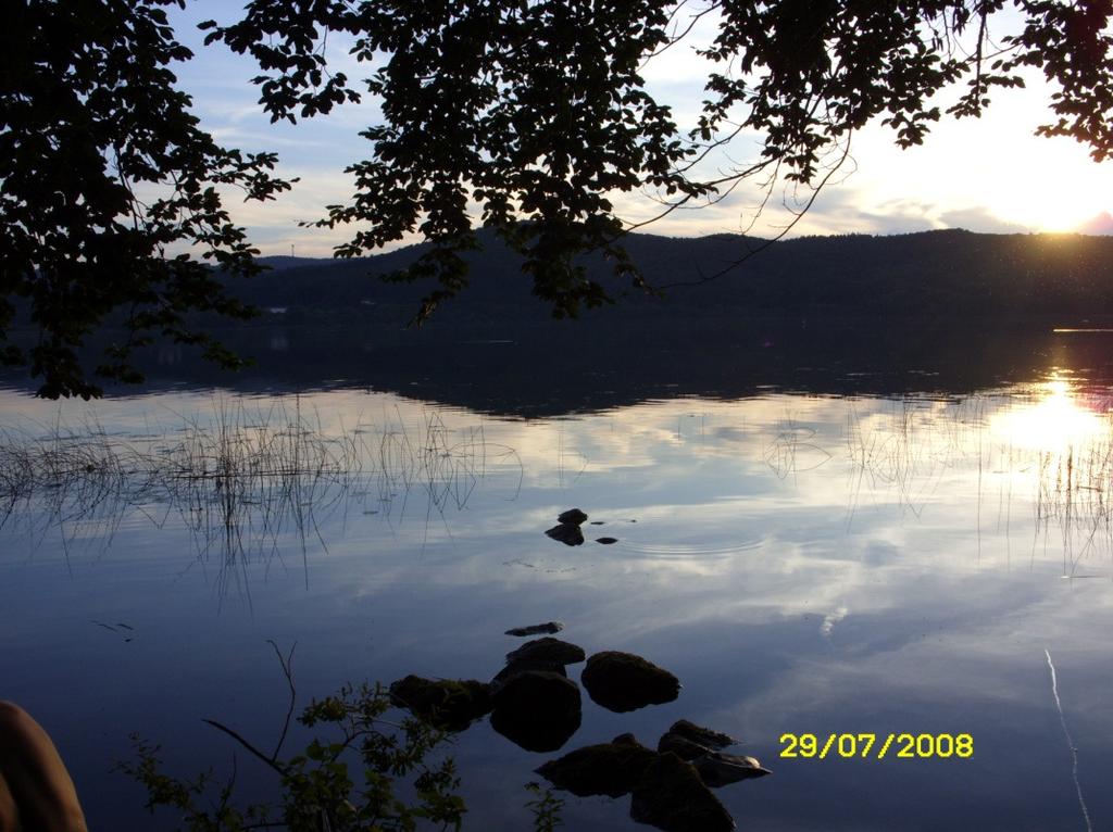 29: Unsere Badestelle am Laacher See.