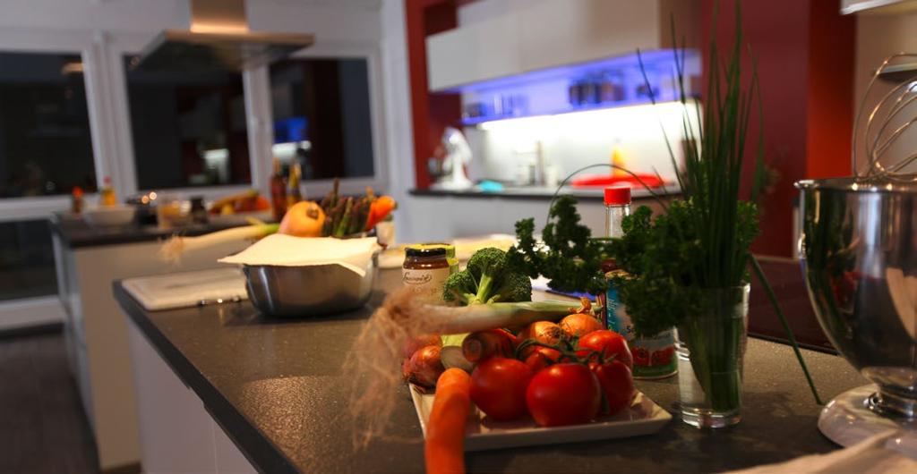 DIE MIETBARE KOCHSCHULE Die schöne Kochschule im Herzen Pinnebergs ist eine ideale Eventlocation für Veranstaltungen der besonderen Art.