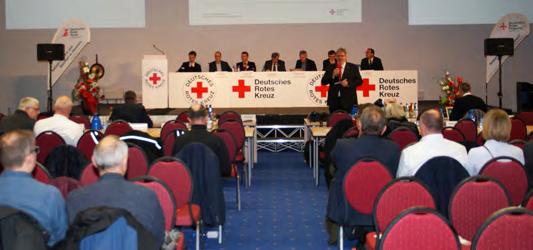 4 Aus dem Landesverband Garantierter Erfolg: 17. Rettungsdienstsymposium in Hohenroda Priorisiertes Ziel müsse die schnelle und hochqualifizierte Versorgung von echten Notfällen sein.