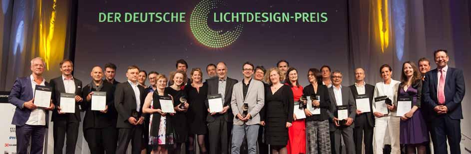 Bei letzterem Beleuchtungskonzepte etabliert hat, ist seit Lufthansa in Frankfurt ein Konzept für die 4 Die Gewinner des Deutschen Lichtdesign- 17 abhängigen Jury für herausragende Beleuch- sem Jahr