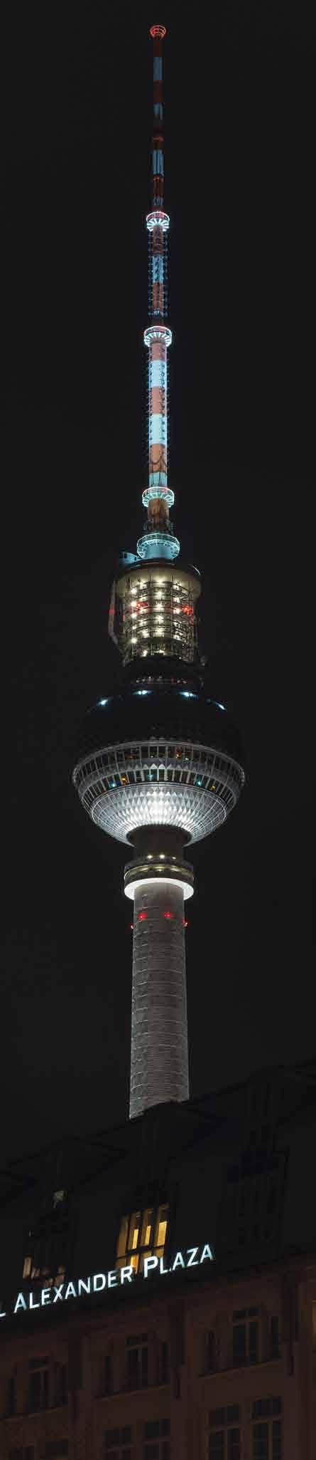Der Berliner Fernsehturm steht im Berliner Ortsteil Mitte, nahe dem Alexanderplatz, und ist mit 368 Metern das höchste Bauwerk Deutschlands sowie das vierthöchste freistehende Bauwerk Europas.