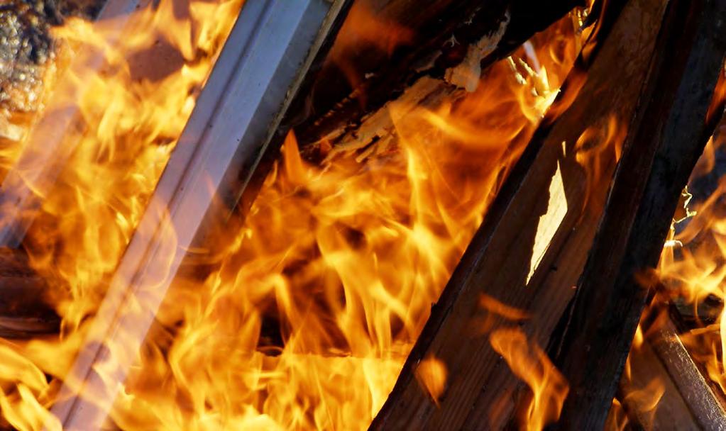 Brandschutz Entsteht ein Brand in einer Nutzungseinheit oder Wohnung, kann dies oft nicht verhindert werden. Aber die Ausbreitung in andere Nutzungseinheiten gilt es, zu verhindern.