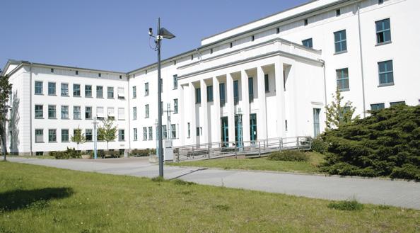 Fachhochschule in Meißen Das Fachhochschulstudium für die Studenten des Ausbildungsstandortes Sachsen findet an der FHS für öffentliche Verwaltung und Rechtspflege Meißen, im Fachbereich