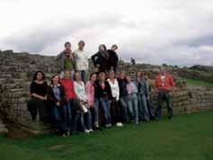 An der Hadrians Wall. Edinburgh mit Knigspalast im Hintergrund. Auf der mystischen Mördertour.