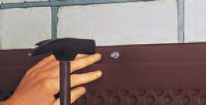 Schenkellänge Hart-PVC in braun 3 cm/7,5 cm Alle 40 cm ein vorgestanztes Loch zur sicheren Befestigung am Mauerwerk. Abmessung Art.-Nr.