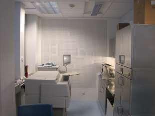 Medizinisches Labor Bodenfläche: 49 m 2 Raumhöhe: 2,8 m Decke: schallharte