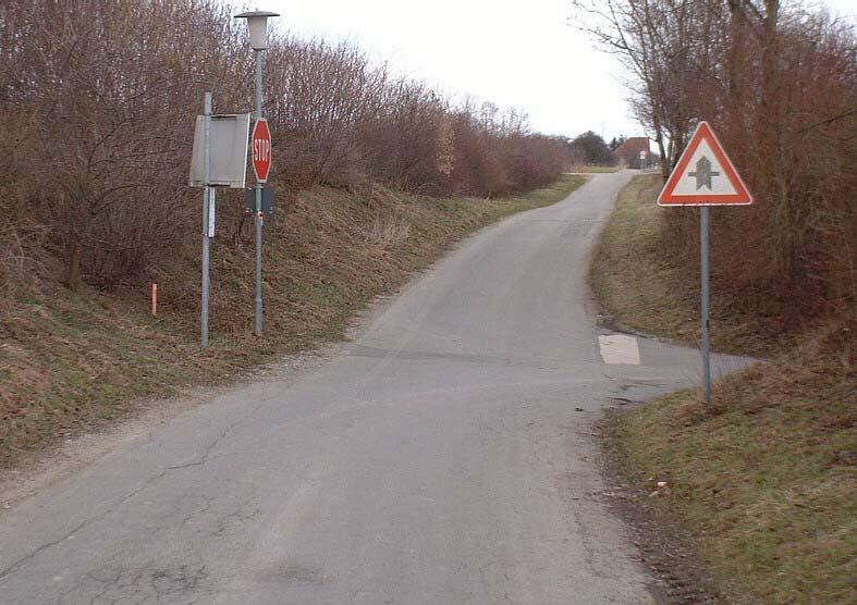 Die Radrouten nach Ravensburg und Unterteuringen verzweigen sich bei der Unterführung.