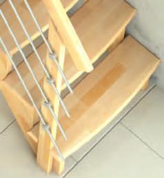 Stufen, die im Stufenüberstand leicht abgerundet sind und somit eine bequeme Auftrittsfläche bieten.