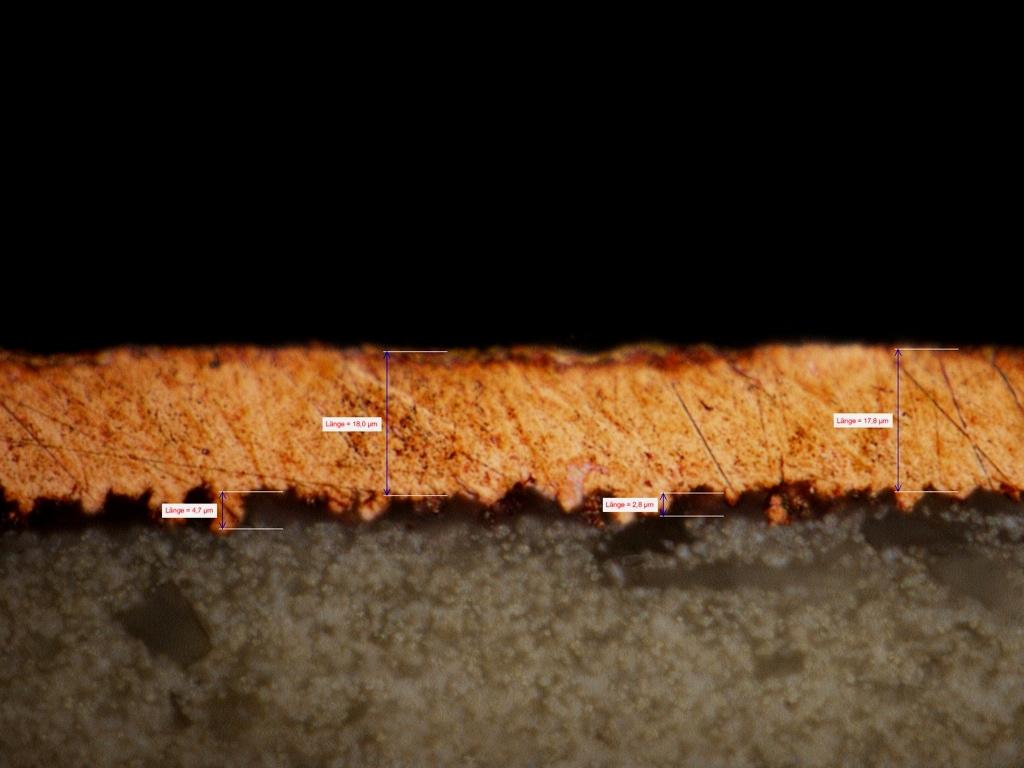 Trace thickness: t 18µm Skin depth (in Cu): δ 0.2 2µm Situation on PCB in the operating frequency range: 1. Wave length λ conductor dimensions w, t 2. Conductor dimensions w, t skin depth δ 3.