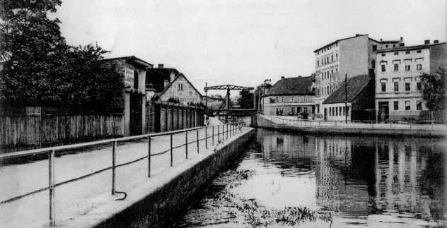 Historische Bauwerke Der Finowkanal Ein Kleinod für die Wasserwanderer Der älteste noch schiffbare Kanal erfreut sich großer Beliebtheit Der Finowkanal in Eberswalde.