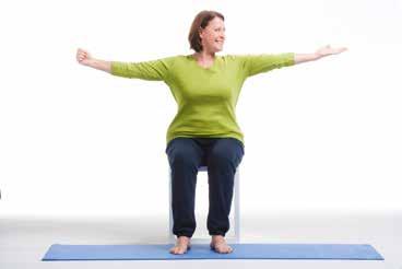 Nacken und Hals Übung 3 Setzen Sie sich auf einen Hocker, den Rücken aufrecht und die Füße hüftbreit aufgestellt.
