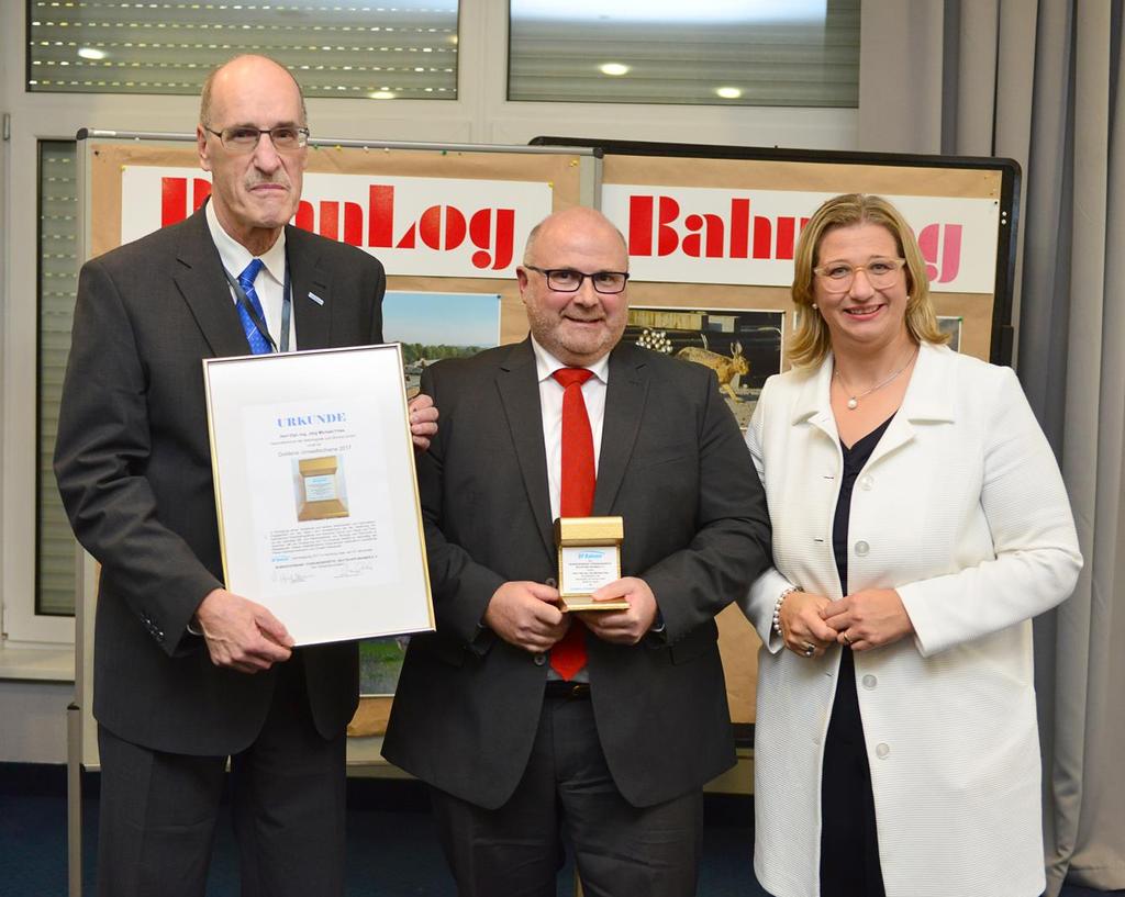 Verleihung der Goldenen Umweltschiene 2017 von links: Wilfried Messner, Verbandsvorsitzender BF Bahnen; Jörg