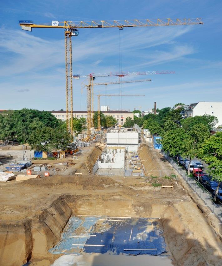 12 Die Baustelle 15 Grundstücke 9 Baukräne 9 Architekturbüros 5 Projektsteuerer 6 Rohbaufirmen div.