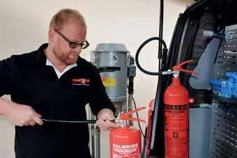 Kalmring Brandschutz Service besteht seit Januar 2003 als Thüringer Fachbetrieb für die Wartung und Prüfung von