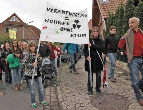 Anti-Atom-Meldungen Demo in Braunschweig-Thune, 2013 Atommüll-Ex-und-Import Braunschweig Die Braunschweiger Eckert & Ziegler Strahlen- und Medizintechnik AG hat zwischen 2012 und 2016 insgesamt 135